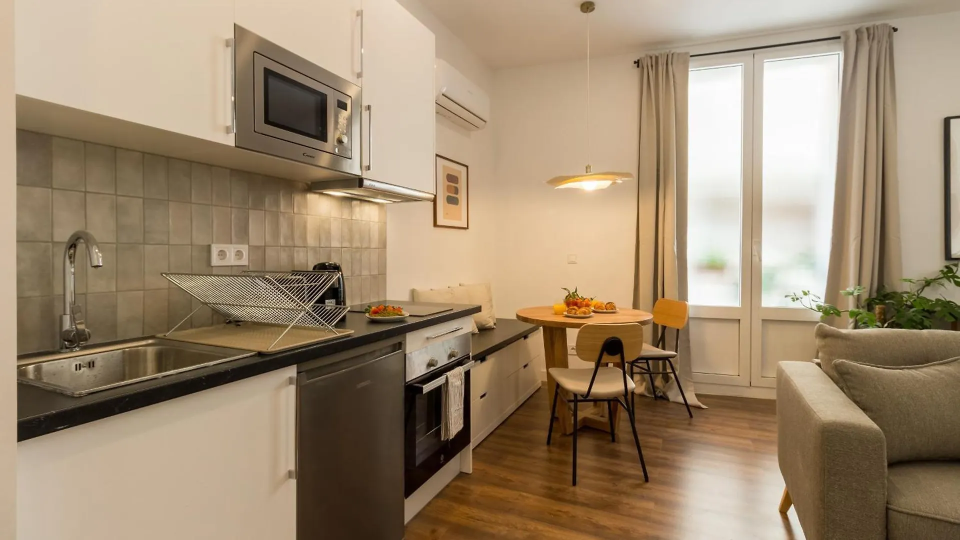 아파트 Comfy Stay Barcelona Cathedral